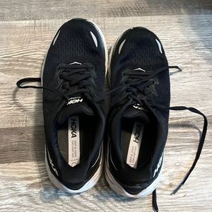 Black Hoka size 6.5
